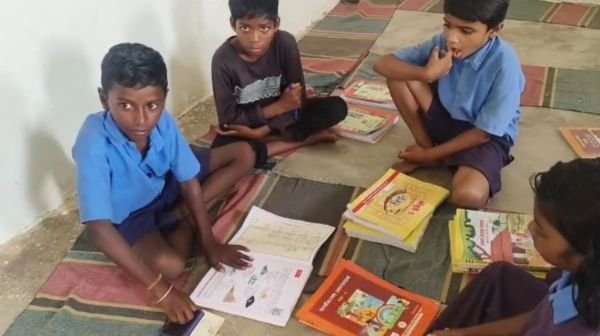 Questions raised again on education system in Balrampur!