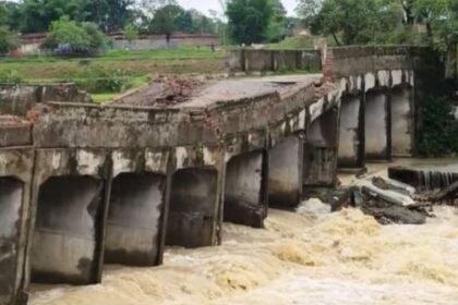 Rain became a problem in Korea: Bridge built on Gobri river collapsed