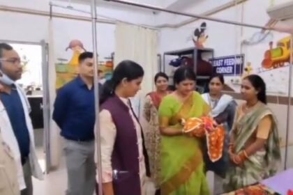 Bemetara: Child Rights Commission Chairperson Dr. Varnika Sharma reached the district hospital