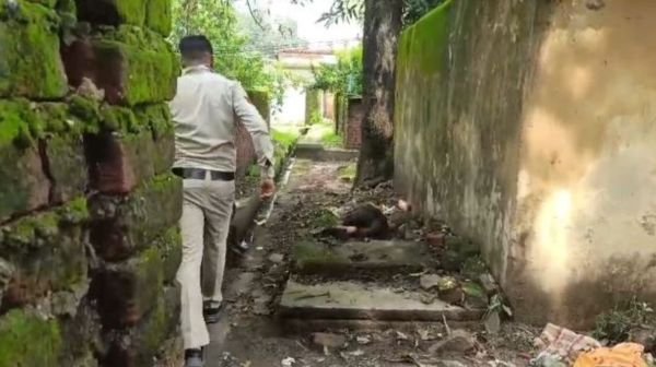 Katghora: Second murder in Bankimongra, panic created after finding half burnt dead body