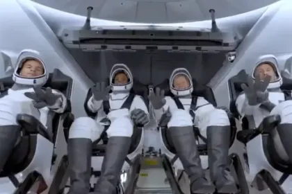 क्या होता है स्प्लैशडाउन? जानिए कैसे आज शुभांशु शुक्ला का स्पेसक्राफ्ट करेगा सुरक्षित लैंडिंग