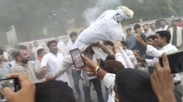 Raipur: Congress's attack against ED, protest outside ED office