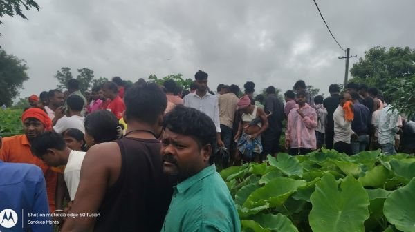 Hazaribagh: Dinesh Prajapati's body found in a well, tension after the murder