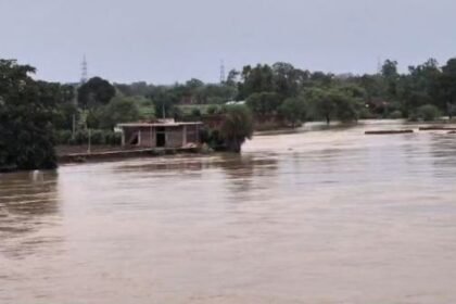 Farmers in Thanaud are suffering due to floods, questions raised on the structure of Bharatmala project