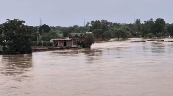 Farmers in Thanaud are suffering due to floods, questions raised on the structure of Bharatmala project