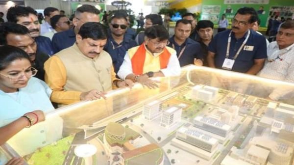 Chief Minister Dr. Yadav inaugurated the exhibition "Building the Cities of Tomorrow"