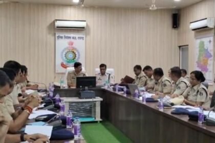 IG Dr. Sanjeev Shukla held a review meeting in Raigarh