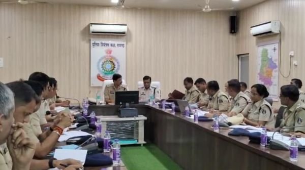 IG Dr. Sanjeev Shukla held a review meeting in Raigarh