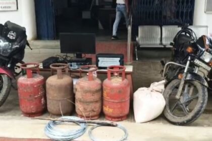 Theft case exposed in Baikunthpur Panchayat Bhawan, bike gang also exposed