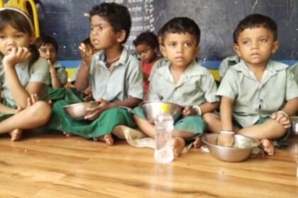 Unique success of four pairs of twins of Bohardih village of Balod district