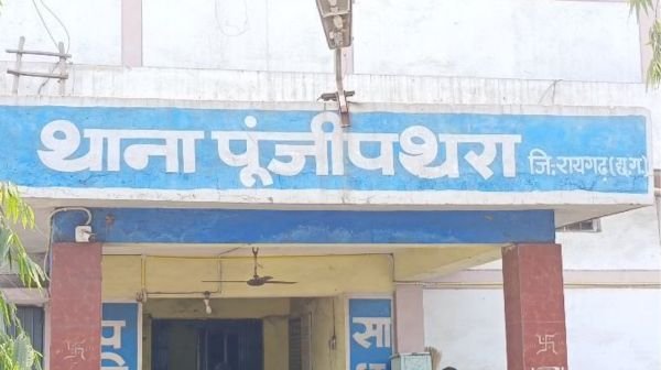 Raigarh: A high speed unidentified vehicle ran over a young man, he died on the spot