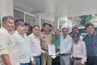 Bilaspur: Press Club's angry protest against increasing number of FIRs against journalists