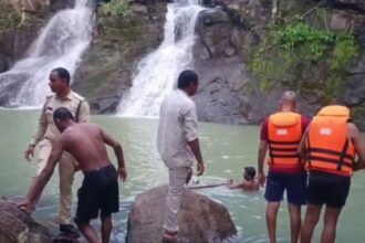 Gariaband: A girl drowned in Gajapalla waterfall