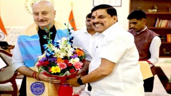 Actor Mr. Kher met Chief Minister Dr. Yadav