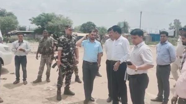 Garhwa DC takes strict action against encroachment in urban areas