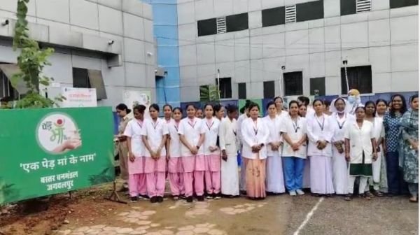 Plantation in Maharani Hospital under the campaign 'One tree in the name of mother'