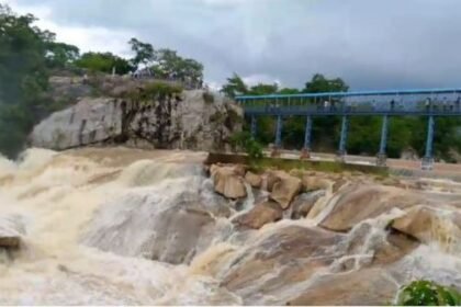 Khudiya Dam in Mungeli district: Natural beauty and safety concerns