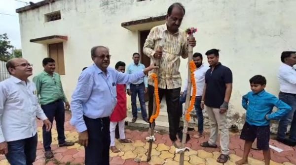 Congressmen celebrated Hareli festival with great enthusiasm in Durg