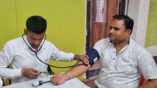 Saundik Samaj organized a free health camp in Balrampur