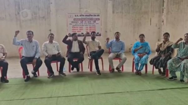 Breaking: Tehsildars on strike in Surajpur, administrative work halted