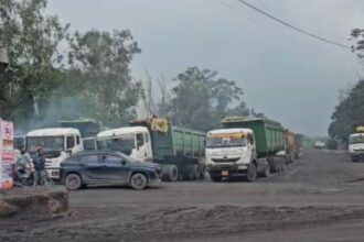 Truck owners in Korba started a strike with strategic demands
