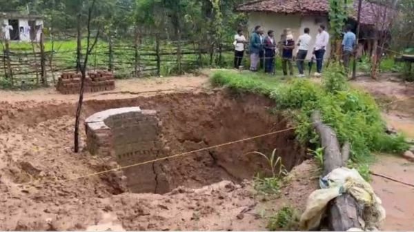 Korba: Well collapsed due to heavy rain, three members of same family died after being buried