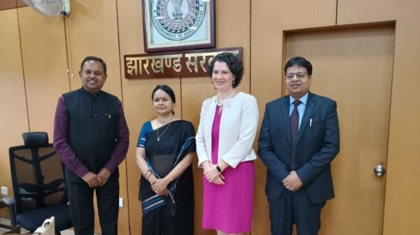 Jharkhand has immense investment potential: An important meeting was held between Chief Secretary Alka Tiwari and US Consul General