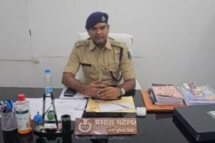 Raigarh: Police keeping a close eye on the fun of the youth at the waterfall