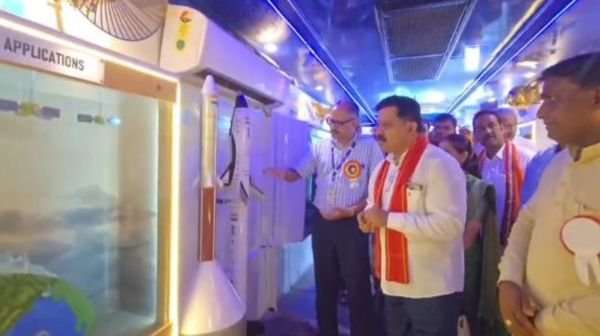 Breaking Kawardha: 'Space on Wheels' exhibition at Government PG College