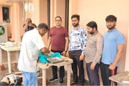 Dhamtari: Docs Care Foundation took up the task of sterilization of dogs