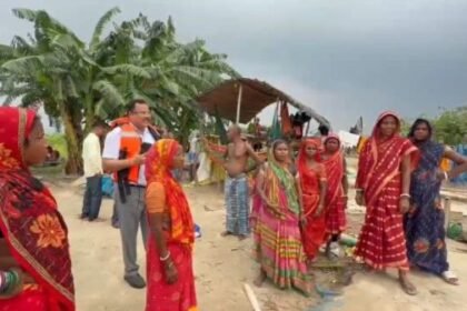 Danger in Ganga deepens: Administration on alert mode