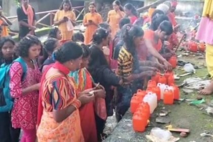 Ambikapur: More than 50 thousand Kanwariyas left for Kailash cave