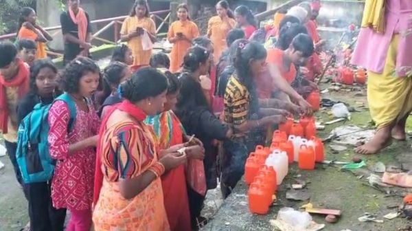 Ambikapur: More than 50 thousand Kanwariyas left for Kailash cave