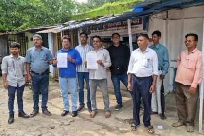 Panic among shopkeepers of Hazaribagh court premises