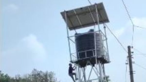 Giridih: Deputy Commissioner inspected the water tower