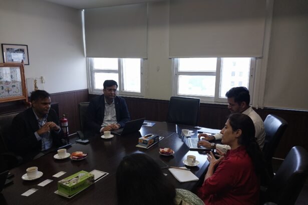 Industry Secretary held a meeting with representatives of various organizations to participate in the overall development of the state