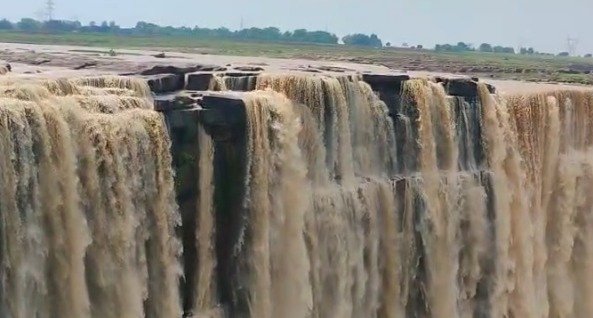 Mauganj's love story: Dignity of relationships, social pressure and a tragic end