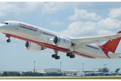 उड़ान से ठीक पहले एयर इंडिया के पायलट की तबीयत बिगड़ी, अस्पताल में भर्ती, यात्रियों को हुआ इंतजार