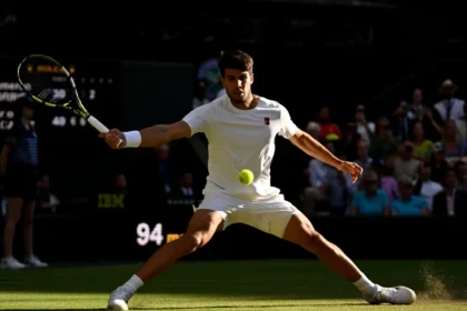 Wimbledon 2025: कार्लोस अल्कारेज 2 जीत दूर तीसरी ट्रॉफी से, टेलर फ्रिट्ज से सेमीफाइनल में भिड़ंत