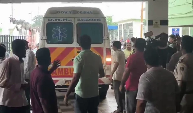 ओडिशा की छात्रा की एम्स में मौत, सीएम ने दोषियों पर कार्रवाई का दिया आश्वासन, विपक्ष का धरना