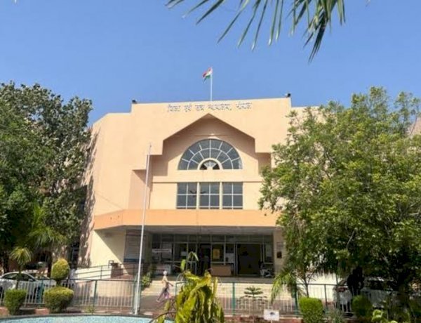 कोर्ट से फरार हुआ आरोपी: 10 साल की सजा सुनते ही भागा टिंगू, अब दर्ज हुआ नया केस