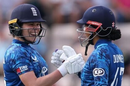 20 साल पुराना रिकॉर्ड टूटा: भारत के खिलाफ इंग्लैंड की दो महिला खिलाड़ियों ने रचा इतिहास