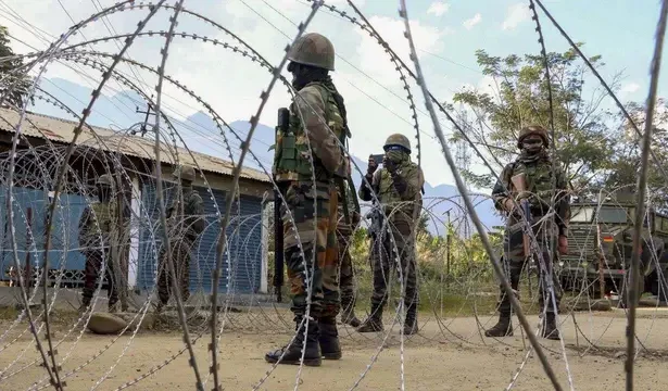 मणिपुर में छह महीने के लिए और बढ़ेगा राष्ट्रपति शासन, अमित शाह आज पेश करेंगे प्रस्ताव