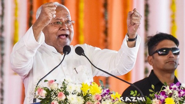 बिहार चुनाव से पहले नीतीश कुमार का बड़ा दांव: मूल निवासी महिलाओं को 35% आरक्षण, बिहार युवा आयोग का गठन