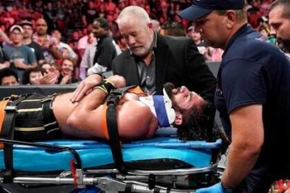 seth rollins injury before wwe raw top villain 2025