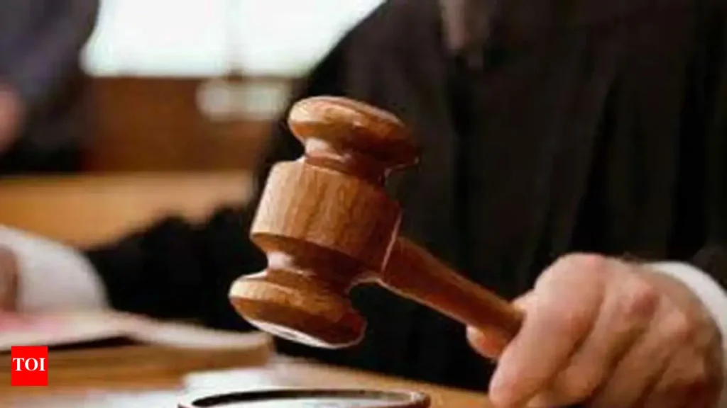 भोपाल का फर्जी वकील 18 साल