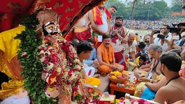 सावन में बाबा महाकाल की सवारी