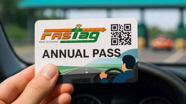 FASTag Annual Pass 2025: लॉन्च के पहले दिन ही बुक हुए 1.4 लाख पास, जानिए फायदे