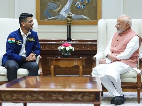 शुभांशु शुक्ला ने पीएम मोदी से की मुलाकात, अंतरिक्ष मिशन के अनुभव साझा किए