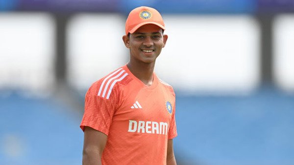 यशस्वी जायसवाल की एशिया कप टीम से अनदेखी पर भड़के आर अश्विन,दिया विवादित बयान